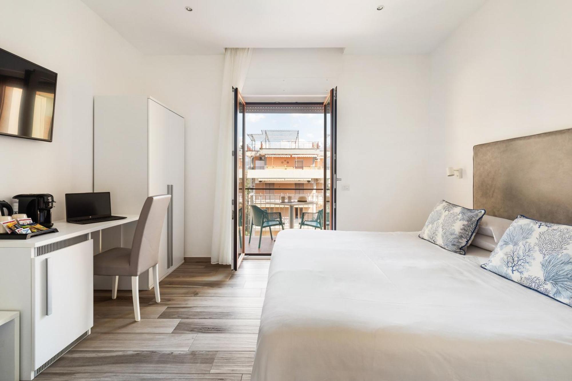 Yourhome - Maison Degli Aranci Sorrento Luaran gambar