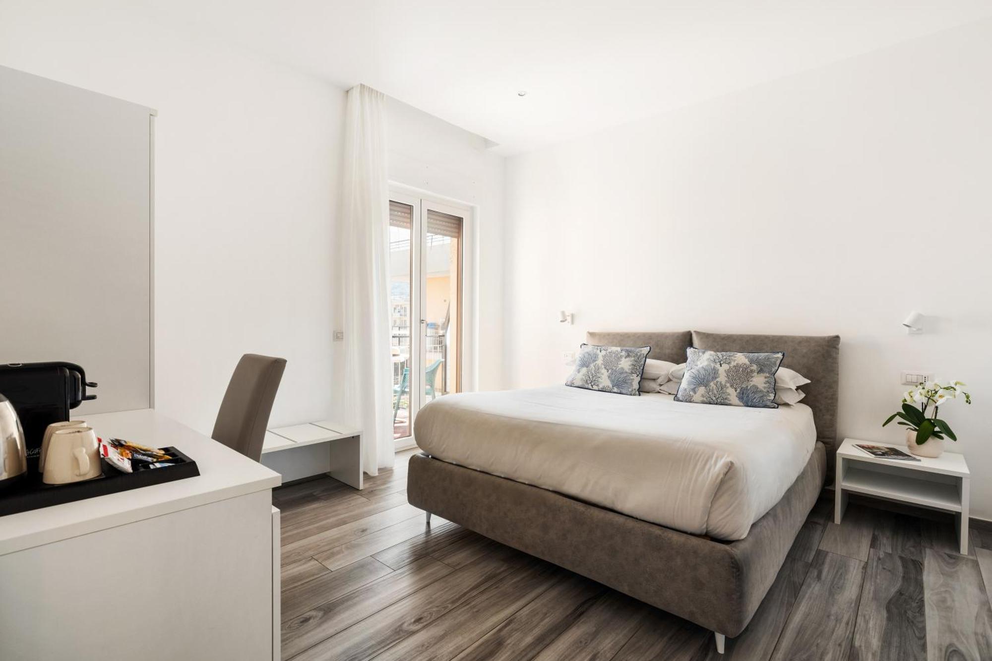Yourhome - Maison Degli Aranci Sorrento Luaran gambar